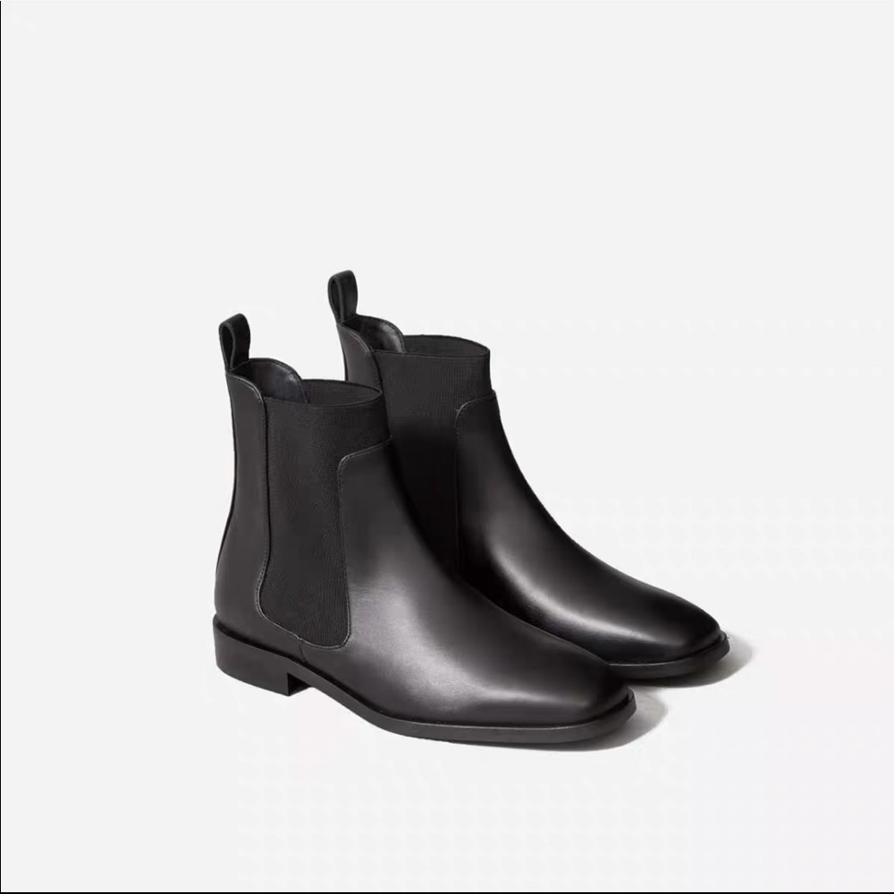 Everlane Chelsea Boot